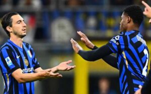 Serie A, Calciomercato Inter – Dumfries e Darmian via a giugno: c’è il sostituto