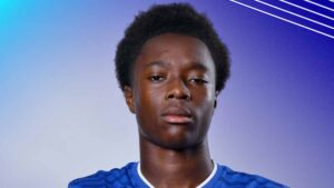 Chi è Demi Akarakiri: il talento dell’Everton che sbarca al Cagliari