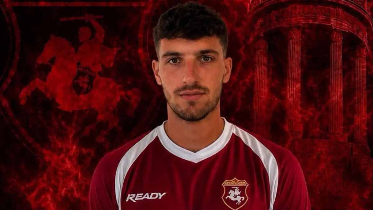 Ancona, ufficiale l’arrivo a centrocampo di Emanuele Menghi